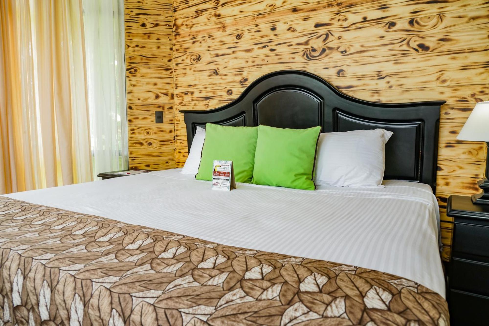 Montana De Fuego All Inclusive La Fortuna Room photo