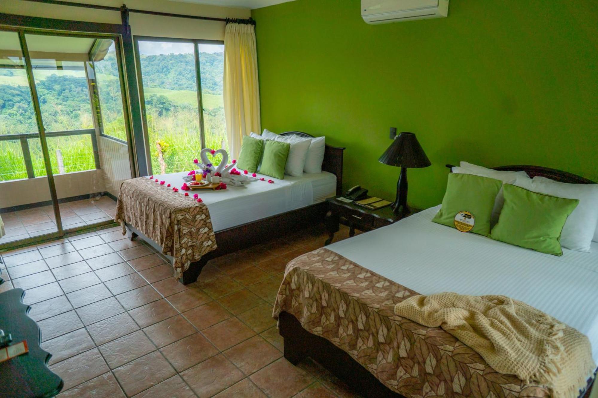 Montana De Fuego All Inclusive La Fortuna Room photo
